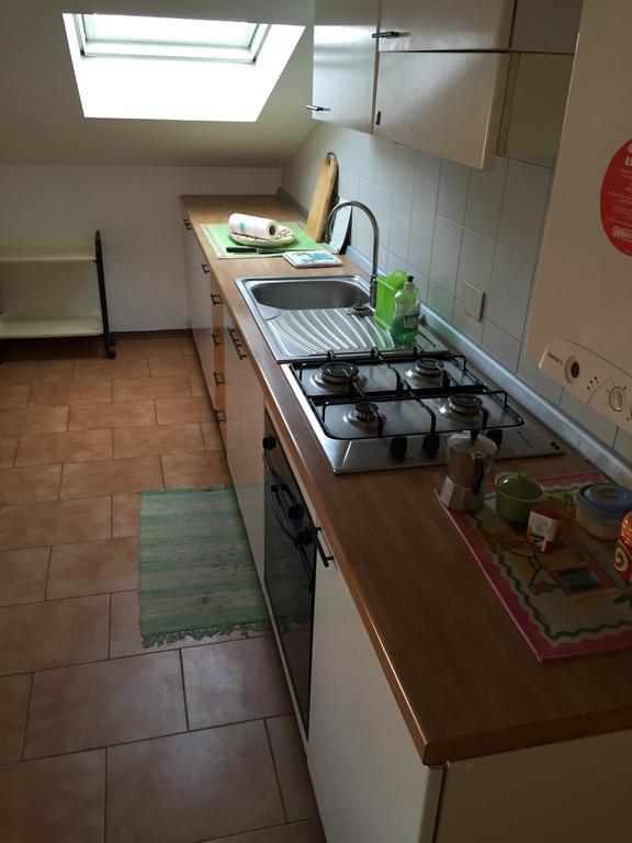 Mansarda Mare Daire Altidona Oda fotoğraf